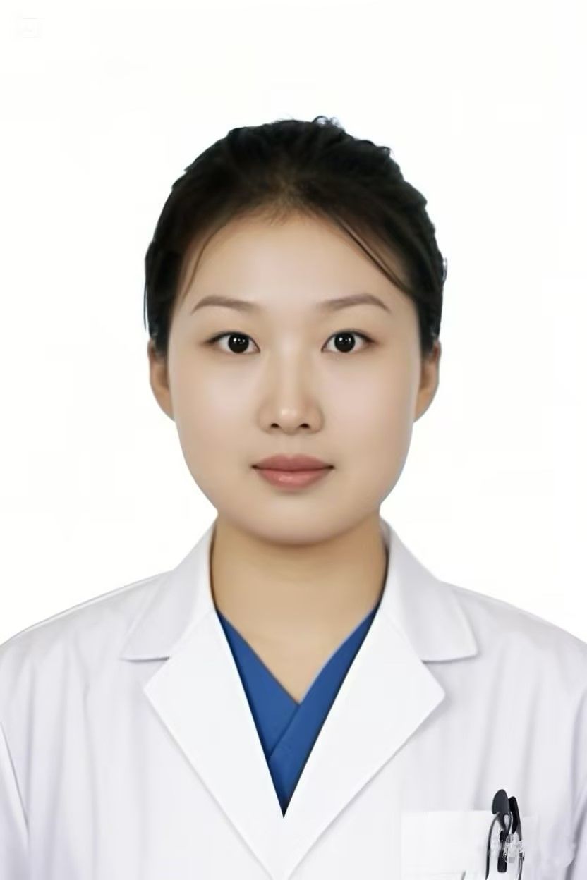 冠玉口腔技師：楊晨錦